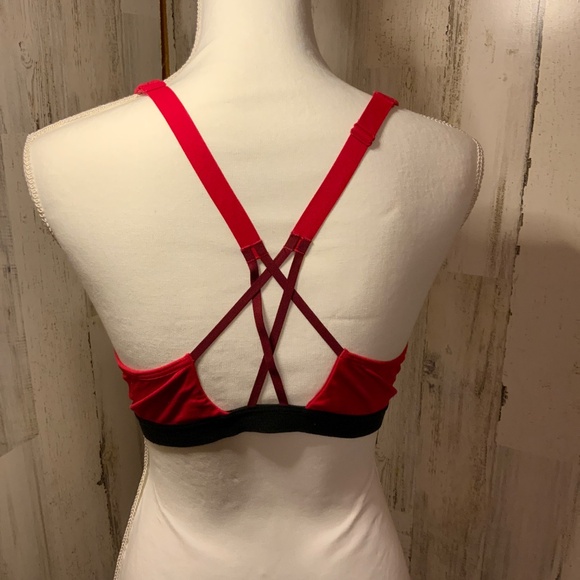 Victoria Secret Sport Bra - Picture 4 of 6